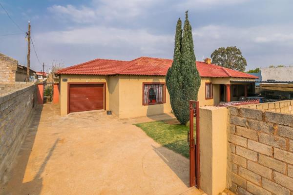 This newly renovated property is located in Kagiso Ext 6.   Upon entering the property ...