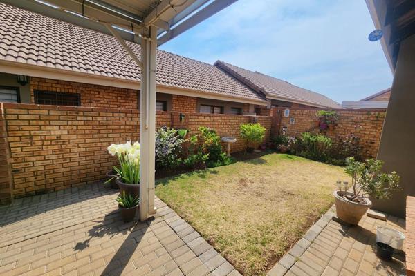 Charming 2-Bedroom Home in a Secure Retirement Village
Nestled in a peaceful and secure retirement village, this cozy home offers ...