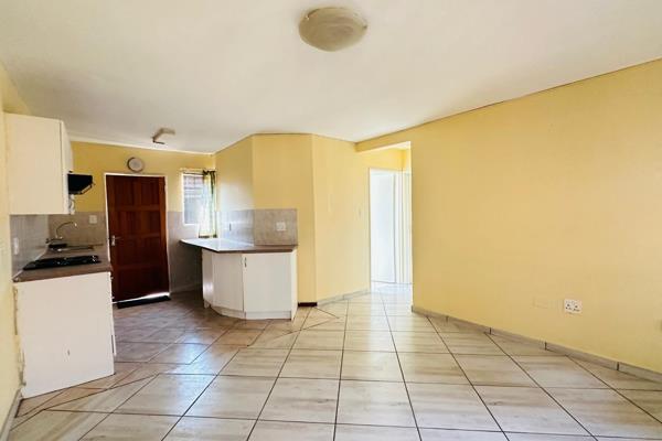 Ground floor 2 Bedroom unit for sale in a safe complex. The unit offers 2 bedroom,1 full  bathroom,an open plan lounge,a kitchen,a ...