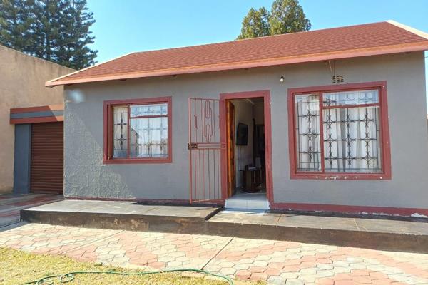 Affordable 2-Bedroom Home for Sale in Lebanon, Mabopane

Property ...