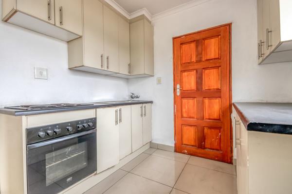 This beautiful blank canvas offers a charming two-bedroom home situated within a secure estate, ideal for first-time homeowners or ...