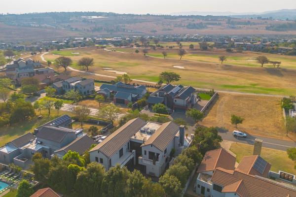 Situated on a prime 1,202-square-metre stand right next to the lush Copperleaf Golf ...