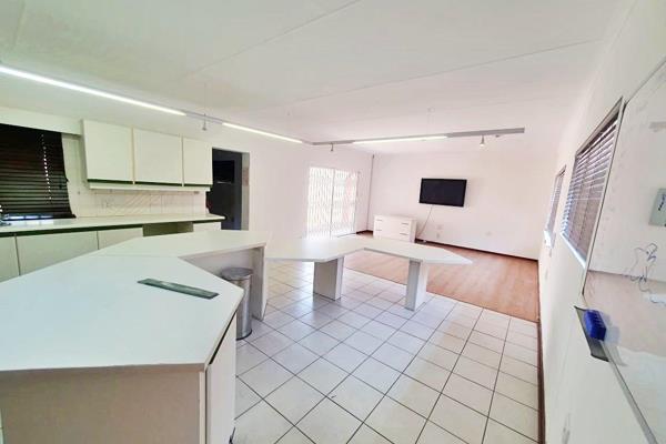 This prime office space is situated in an ideal location with great exposure on one of the busiest roads in Midrand.

This neat home ...