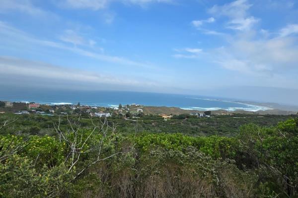 Unspoilt Retreat Above Brenton on Sea

DUAL MANDATE

Discover the allure of Brenton on ...