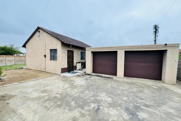 This home situated in a lovely and quite side of Daveyton with so much peace of mind. The whole house is beautifully tiled and very ...