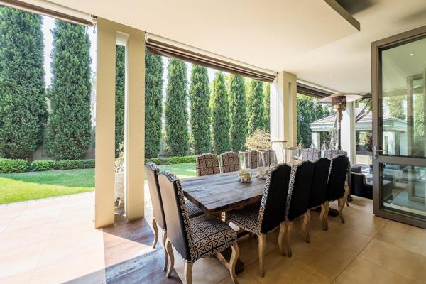 Set on a grand 1500 sq.m stand in one of Bryanston’s most prestigious streets, this ...