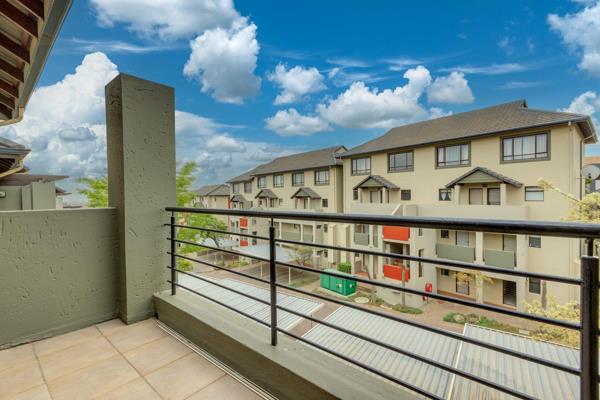 This stylish top-floor 1-bedroom, 1-bathroom apartment offers modern living in a well-maintained complex with outstanding security. The ...