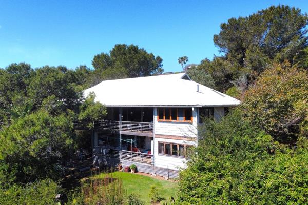 Sole Mandate

The design and construction of this 4-bedroom, 3-bathroom home was guided by a master joiner, seamlessly blending ...