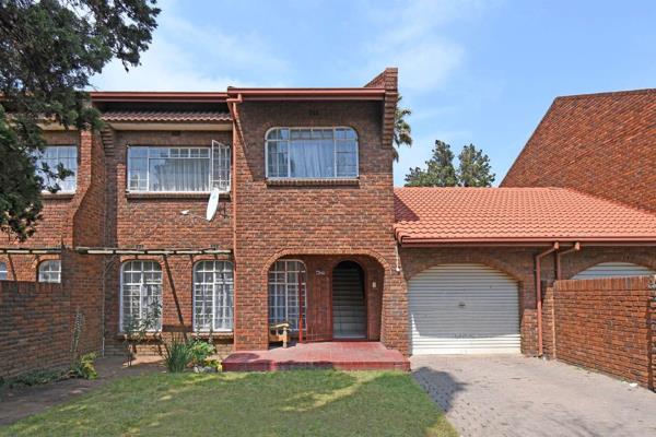 This charming duplex face brick unit offers ample storage and an abundance of natural light, making it an ideal home for small families ...