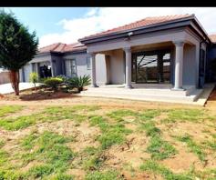 House for sale in Kalkfontein AH