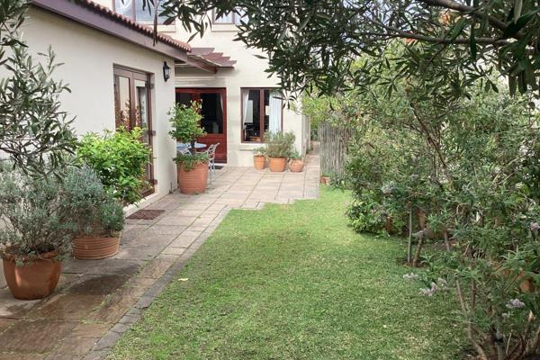 A fully furnished 2 bedroom house situated in Fish Hoek available from February 2025 ...