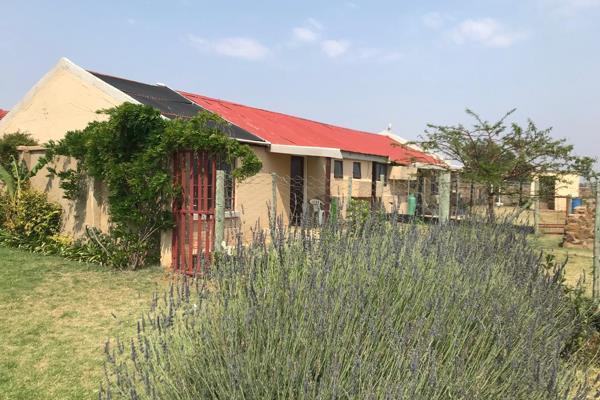 Charming 2-Bedroom Flat with Scenic Views in Randridge AH, Randfontein

Nestled within ...