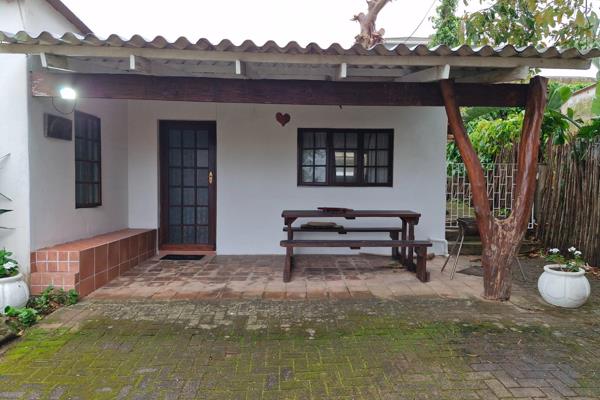 Cottage available to rent in Umkomaas on shared property.
1 bedroom
1 study
1 ...