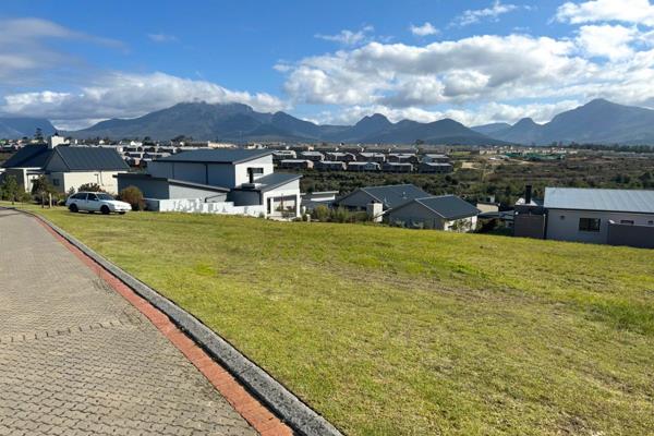 Unlock the potential of this prime stand in Welgelegen Estate, and build your perfect home with a stunning backdrop of northerly ...