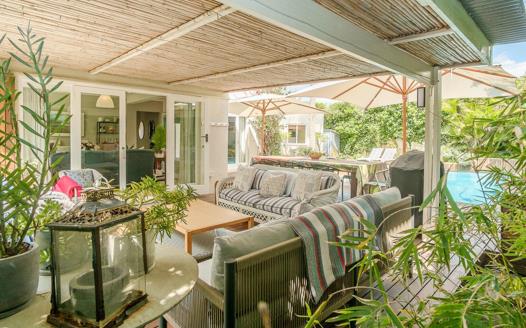 3 Bedroom House for sale in Rondebosch