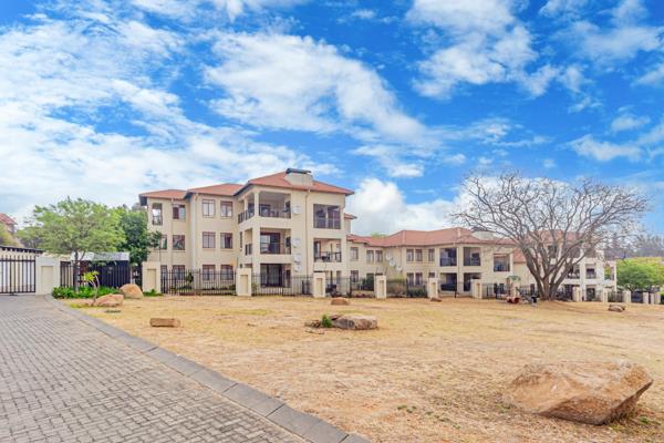 Spacious Garden Apartment With Garage!

&quot;Offers from R 1,200,000, Seller Asking R ...