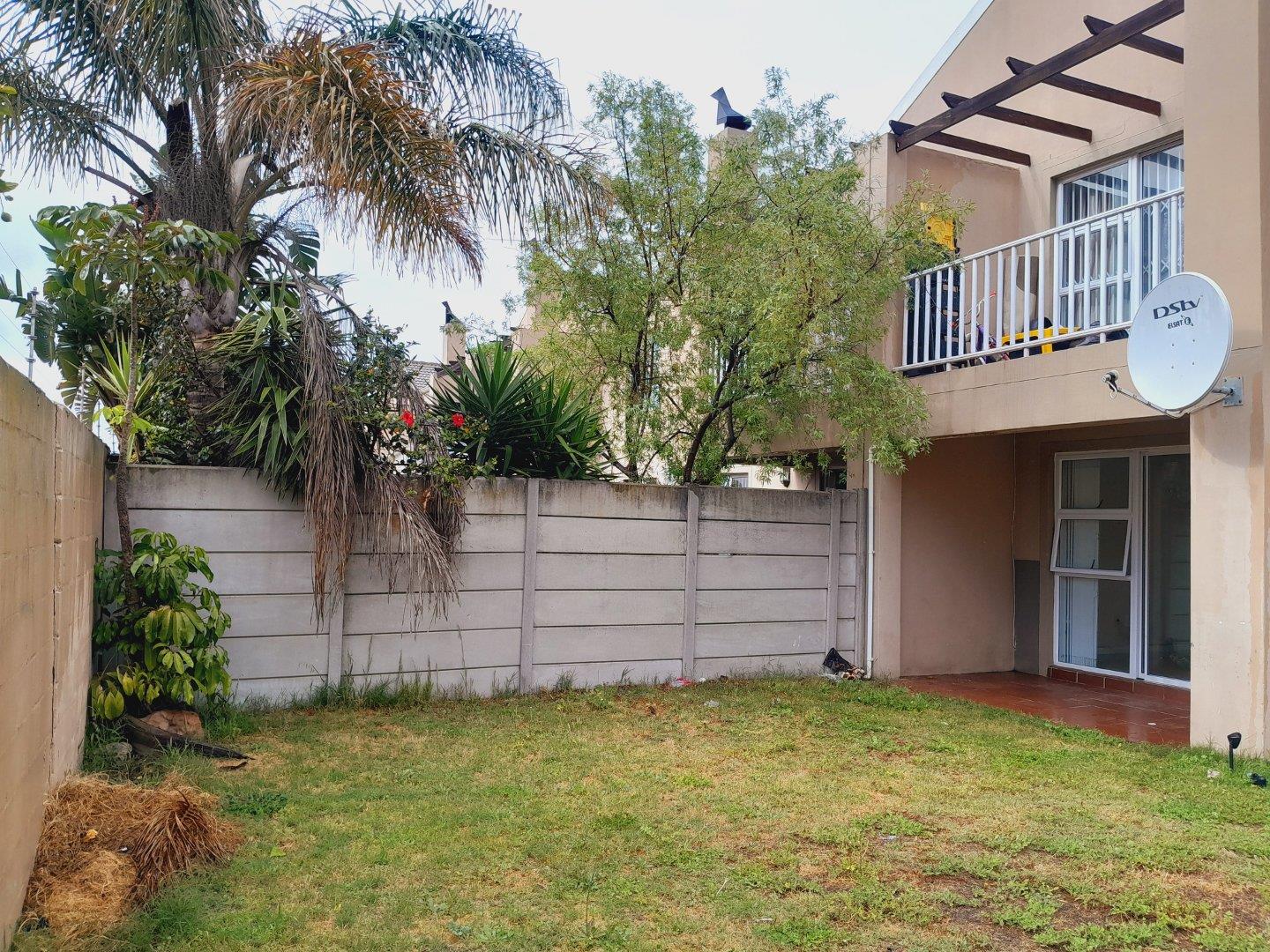 3 Bedroom Apartments Flats for Sale in Parklands