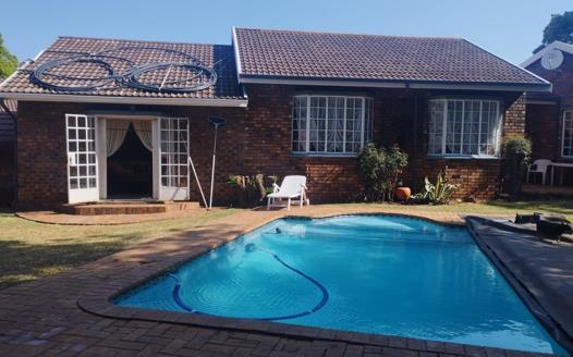 3 Bedroom House for sale in Vanderbijlpark SE 4