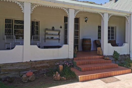 6 Bedroom House for sale in Lady Grey