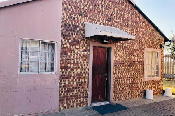 Welcome to this affordable home in embalenhle. you do not want to miss this house with a two bedroom, with a secured fencing around the ...