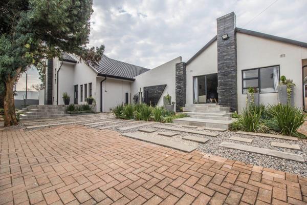 Nestled in the picturesque countryside of Raslow Centurion, this immaculate mansion is a true masterpiece that exudes luxury and ...