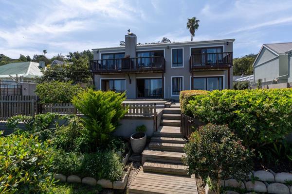 Priced to sell.

This exquisite property features seven spacious bedrooms all en ...