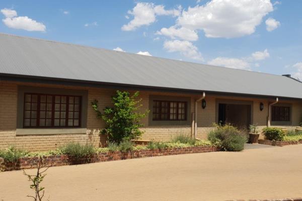 Investor&#39;s Dream Property For Sale in Thriving Midvaal Area
Discover a prime investment opportunity in the fast-growing Midvaal ...