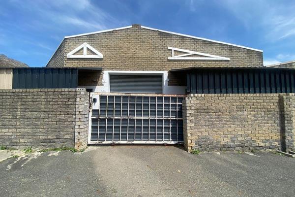 This versatile warehouse unit in Mansfield Industrial, Gordon&#39;s Bay, is ideal for ...