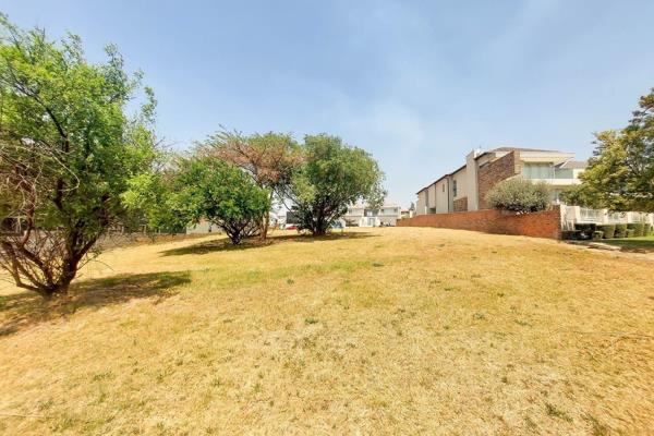 Vacant land for grabs in Blue valley golf and country estate.
The estate consist of the following facilities:
Club house
Shopping ...