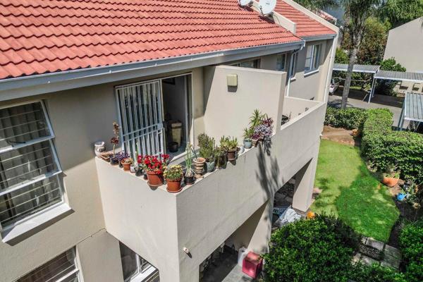 This top-floor, north-facing apartment is perfectly located in the heart of Sandton CBD, just 650 meters from the Gautrain Station ...