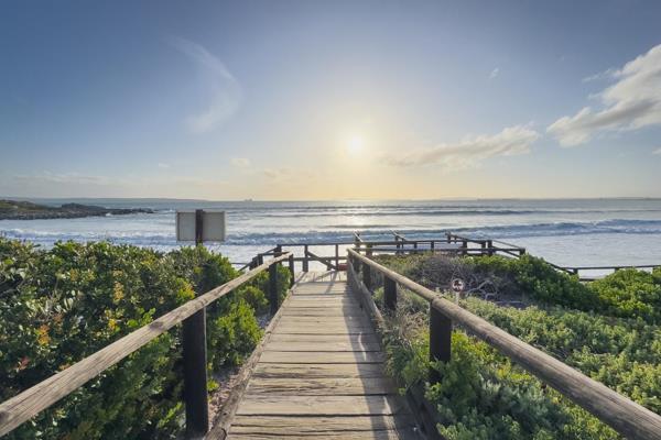 Imagine waking up to the gentle sound of waves and the sight of pristine beaches right outside your door. This vacant land in Paradise ...