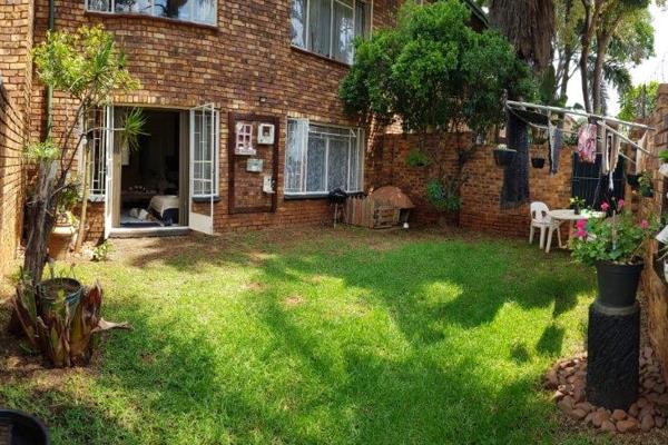 Ground floor property in Zwartkop available 1 November 
2 bedrooms, 1 bathroom ground ...