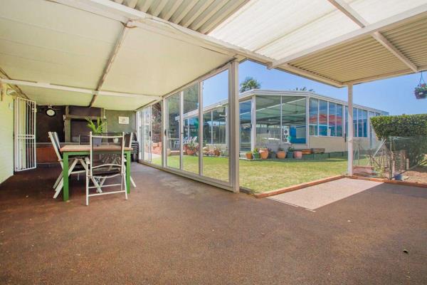 The current owner has run a very successful swimming school, therefore there are change rooms for boys and girls plus toilet ...