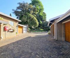 Townhouse for sale in Bedford Park