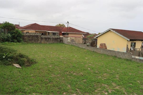 Vacant Land in Vergenoeg, Buffalo Flats, East London
Property Highlights:   BCMM approved plans for a house included in the price
Size: ...