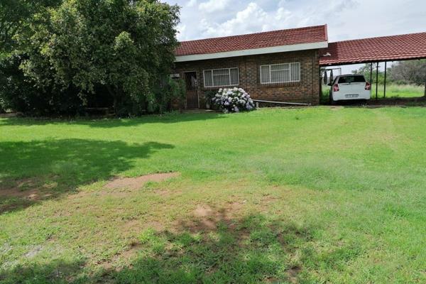 Huge farm / plot for sale in mooiklooof / Rietfontein AH next to Maragon school ...