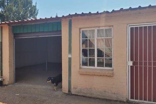 TO LET - Warehouse 80m2 - Irene
Occupation: ASAP
Size: Total space plus minus 80m2
Cost per unit = R9000 per month excl VAT
Consisting ...