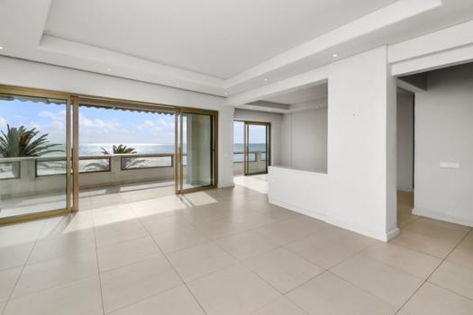 2 Bedroom Apartment / Flat for sale in Sea Point