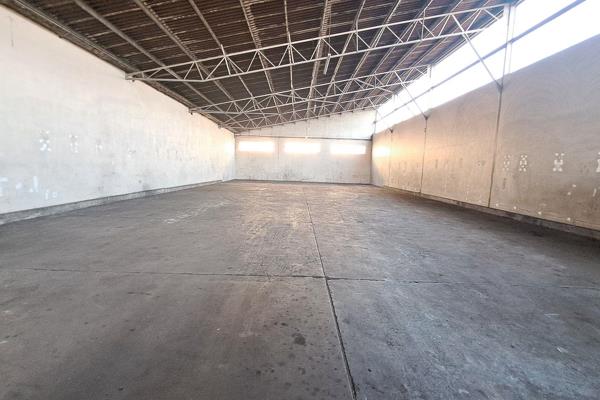 This unit consists of a very large warehouse, 2 offices where one is airconditioned, 2 bathrooms, and a kitchen.

This unit is situated ...