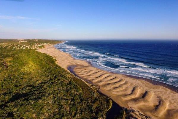 EXCLUSIVE MANDATE

A rare opportunity to own 135 hectares of land with 2km of beachfront ...