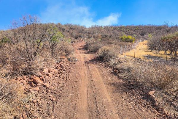 Forty hectares of pristine bushveld land inside leeuwkloof conservancy.
 Enjoy breathtaking views from the mountain plateau in this ...