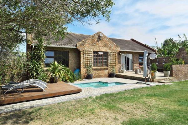 Welcome to your dream home in the heart of Amsterdamhoek, in Port Elizabeth! This ...