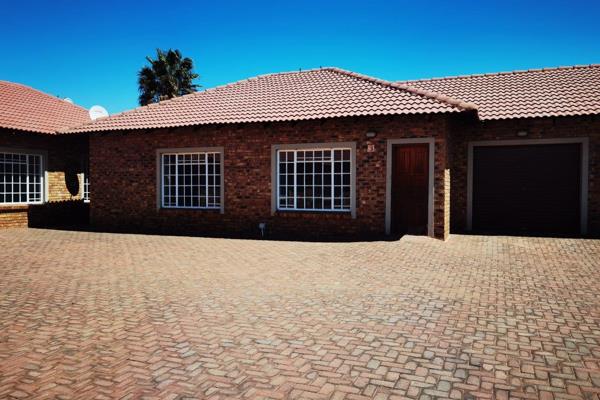 Very Neat and very good security.

Beautiful low maintenance townhouse to rent in Bergsig.

2 Bedrooms
2 Bathrooms
Solar Geyser + ...