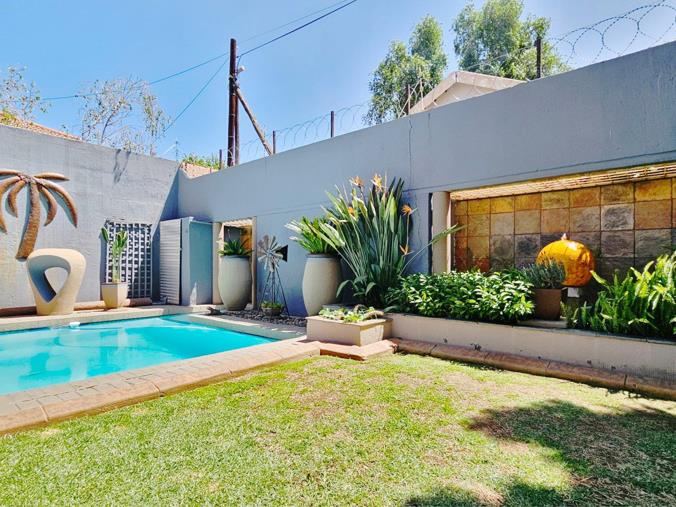 4 Bedroom Townhouse for Sale in Three Rivers Proper