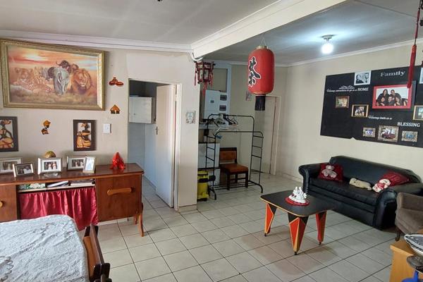 On Show Sunday 27 October at 1104 Terblanche Street Villieria from 14:00 to 17:00 (Sole ...