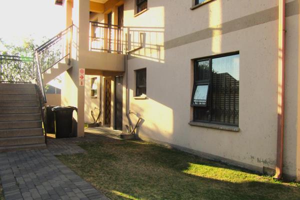 This charming 2-bedroom, 1-bathroom ground floor apartment is located within the secure and sought-after Parklands Estate in Boksburg. Featuring an open-plan layout with a spacious lounge, dining area, and modern kitchen, this ...