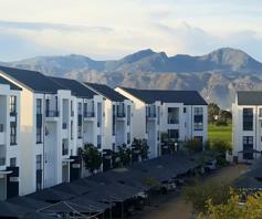 Apartment / Flat for sale in Somerset West Mall Triangle