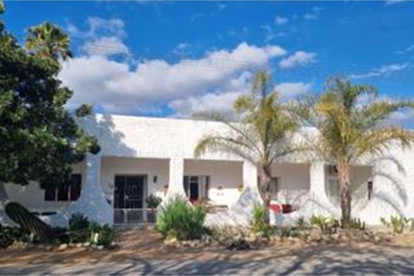 Welcome to your dream home! Nestled in the tranquil town of Porterville, Western Cape, South Africa, this beautiful 3-bedroom ...