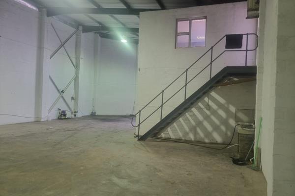 This 300m2 warehouse in Capricorn Business Park offers a versatile space ideal for ...