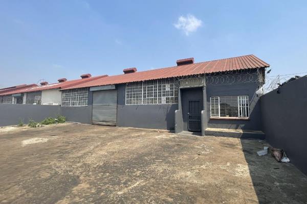 Lease a 240m&#178; warehouse in Chamdor, Krugersdorp, suitable for various business ...